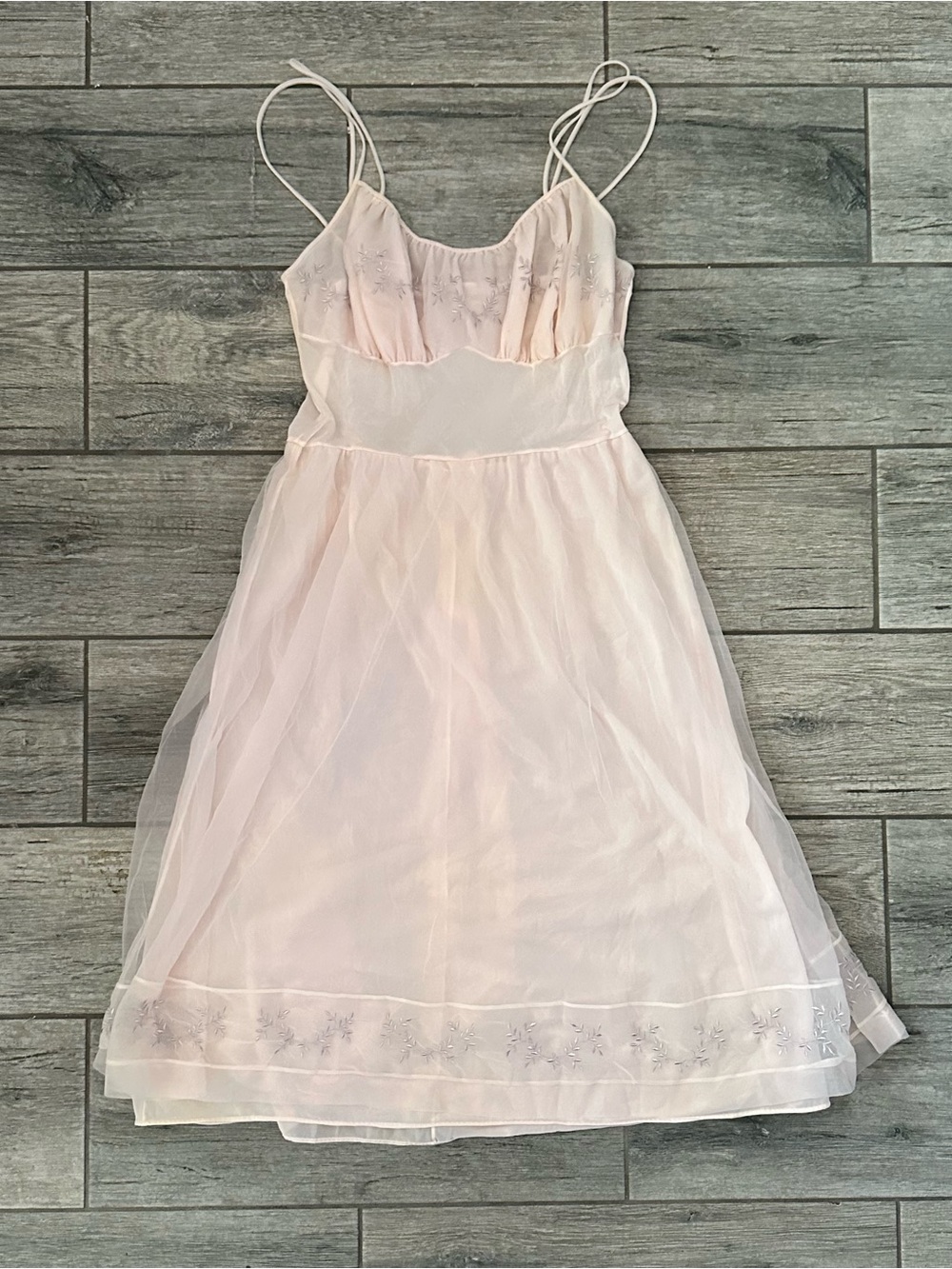Vtg 1950s Van Raalte MYTH Pink Nylon Slip Dress Nightgown – Embroidered – Size 3